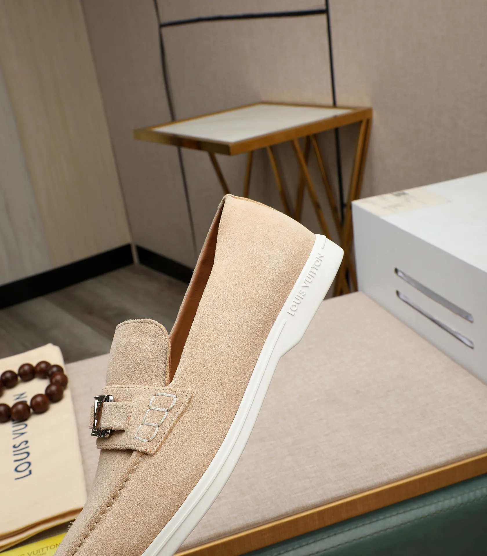 Men's shoes 💰520 📛📛【LOUIS VUITTON】Louis Vuitton 2024 official website synchronized new products 👟Milan fashion catwalk style 🇰🇾🇰🇾LV family logo, celebrity style, a must-have for fashionistas ⚠️First-layer calfskin ➕Genuine leather lining ➕Official website original version special outsole 👞Number 38-44